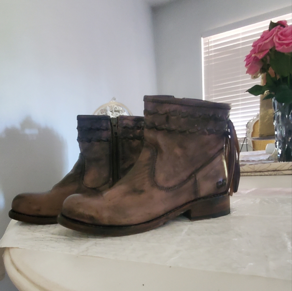 Bedstu Craven Ankle Boots Distressed Fringe Boho Leather Size 8 Euc $275 - Picture 5 of 11